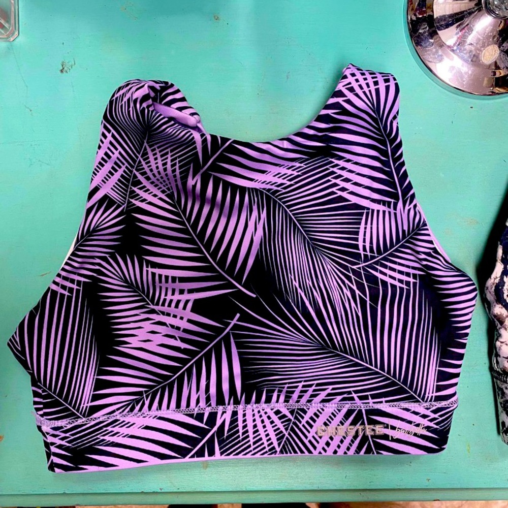 Chestee sport bra
